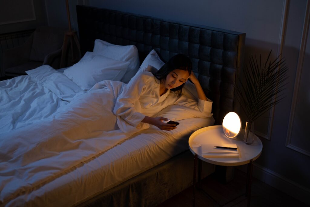 Green light therapy for insomnia. Let's take a deep dive. 